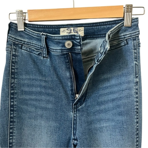 We the Free Size 25 High Waist Blue Flare Leg Boho Retro Jeans - Picture 4 of 6